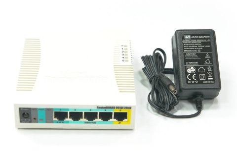 MIKROTIK ROUTERBOARD RB951Ui-2HnD MIKROTIK