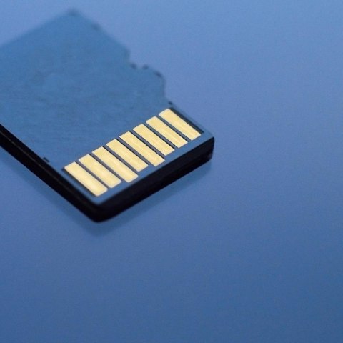 Kamera bezprzewodowa EZVIZ EB3 (3MP) typ-C + Panel Solarny EZVIZ