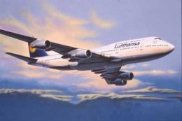 Revell Model plastikowy Boeing 747-400 Lufthansa