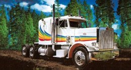 Revell Peterbilt 359 Conventional