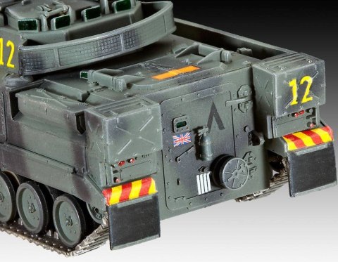 Revell Model plastikowy Warrior MCV