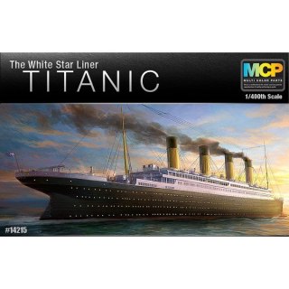 Academy RMS Titanic White Star Liner