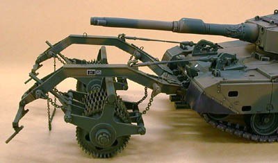 Tamiya Type 90 Tank w/mine Roller