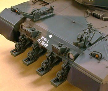 Tamiya Type 90 Tank w/mine Roller