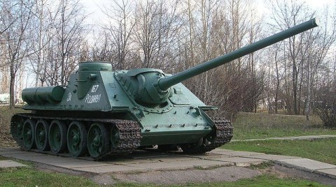 Zvezda Model plastikowy SU-100 Radziecki niszczyciel czołgów WWII