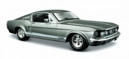 Maisto Model kompozytowy Ford Mustang GT 1967 1/24 szary