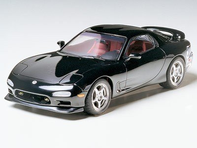 Tamiya Model plastikowy Mazda RX-7 R1