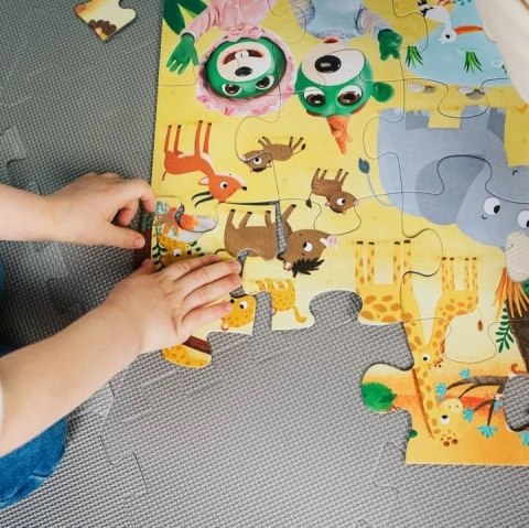 Trefl Puzzle 24 elementy SUPER MAXI Bobaski na safari, Bobaski i Miś