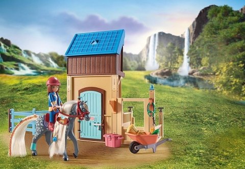 Playmobil Zestaw z figurkami Horses 71353 Amelia i Whisper z boksem stajennym