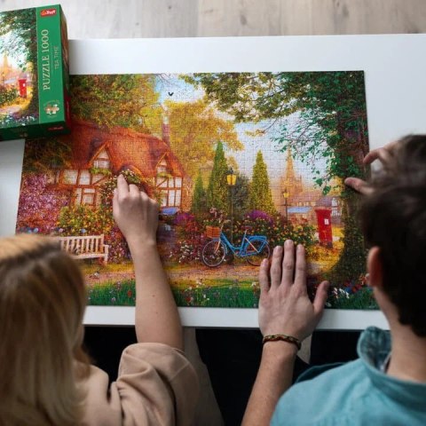 Trefl Puzzle 1000 elementów Premium Plus Domek pod strzechą