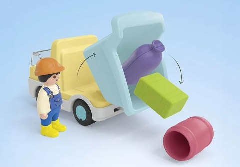 Playmobil Zestaw z figurką Junior 71686 Ciężarówka z garażem z funkcją sortera