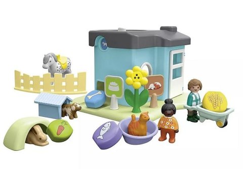 Playmobil Zestaw z figurkami Junior 71690 Hotel dla zwierząt z dozownikiem pokarmu