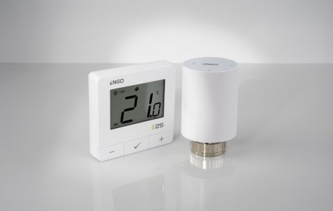 ENGO Controls Inteligentny zestaw ogrzewania Bieły (E25-BATW-4 + ETRV-M30) ENGO CONTROLS